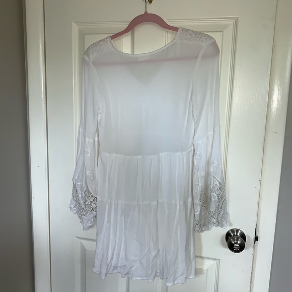 white altar’d state dress - Picture 2 of 4